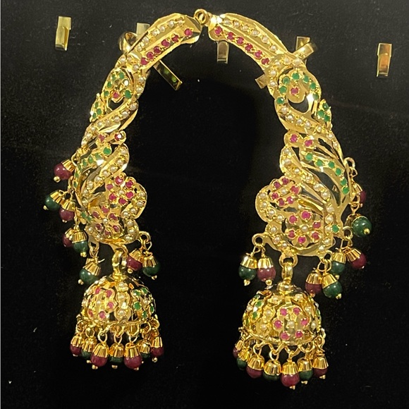 Handcrafted Jadau Ear Cuffs - Picture 1 of 2
